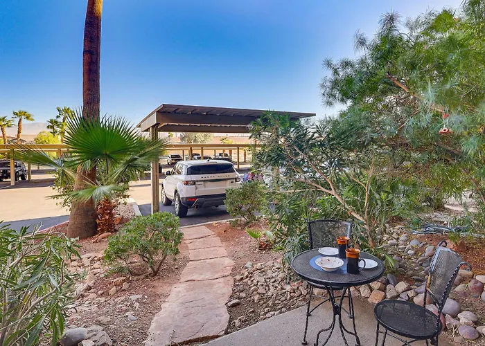 Holiday home Queensbay Resort: Walk To Bridge, Village & Ferry Lake Havasu City