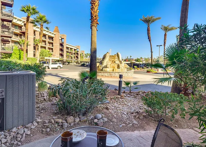 Holiday home Queensbay Resort: Walk To Bridge, Village & Ferry Lake Havasu City